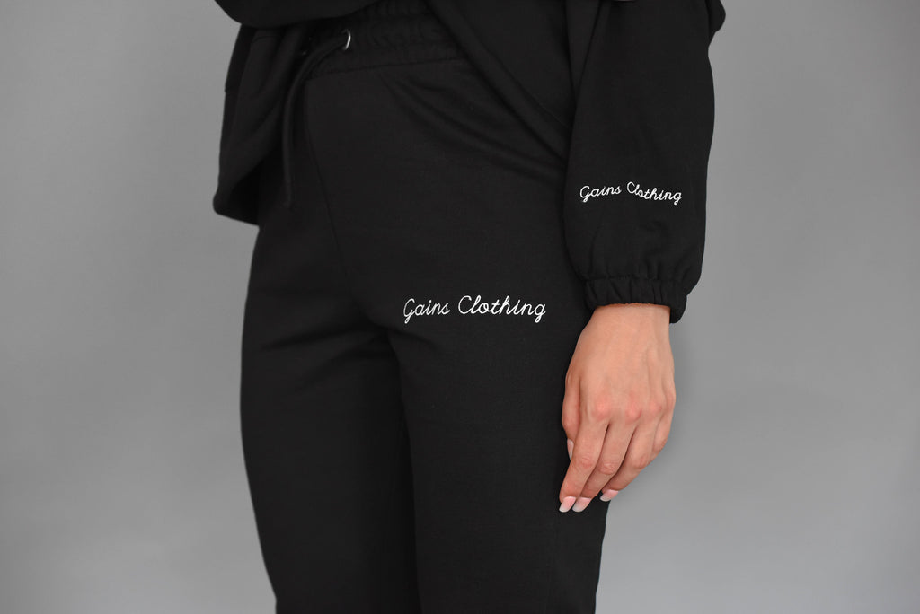 Women's black active-lounge fitted joggers